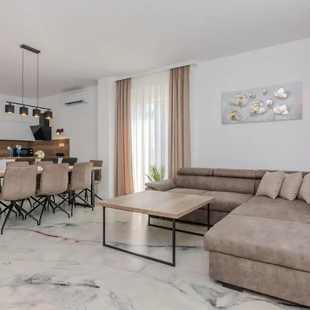 Stunning In With Wifi 펜션 브르시