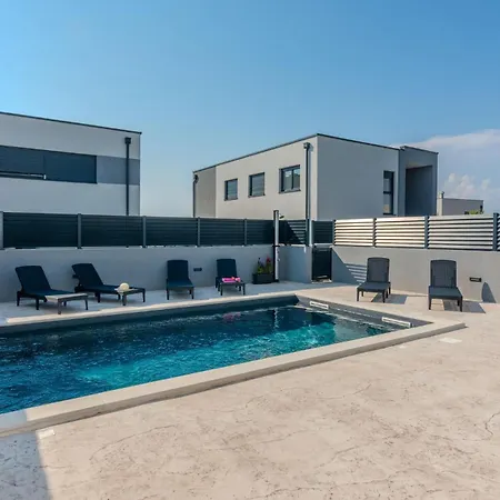 Stunning In With Wifi * 브르시